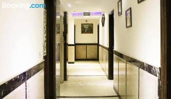 Hotels 18 new india tours