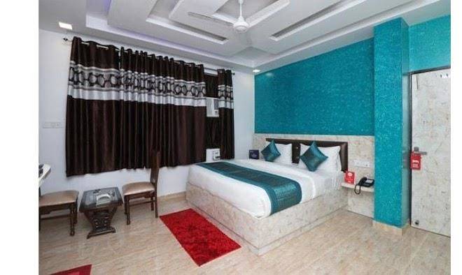 Hotel Aero Lift Image