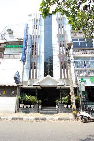 Hotel crystal palace