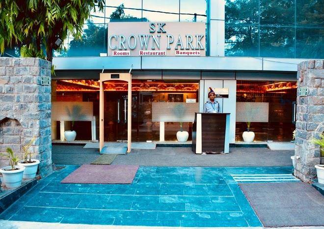 Hotel Sk Crown Park Naraina 4 Star Hotel Image