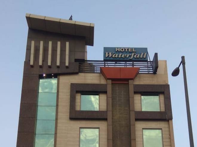 Hotel waterfall paschim vihar new delhi