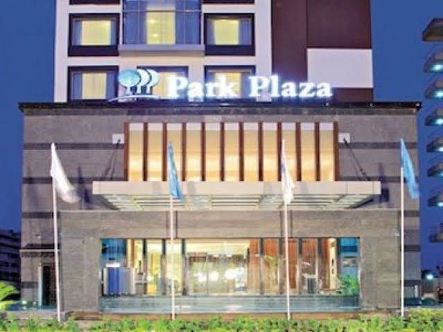 Park plaza