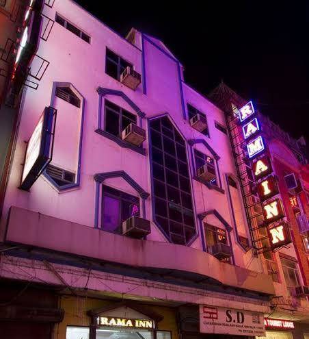 Hotel Rama Inn Image