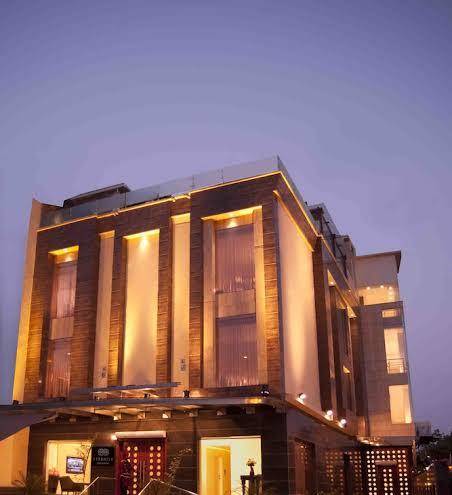 Hotel Eternity Image