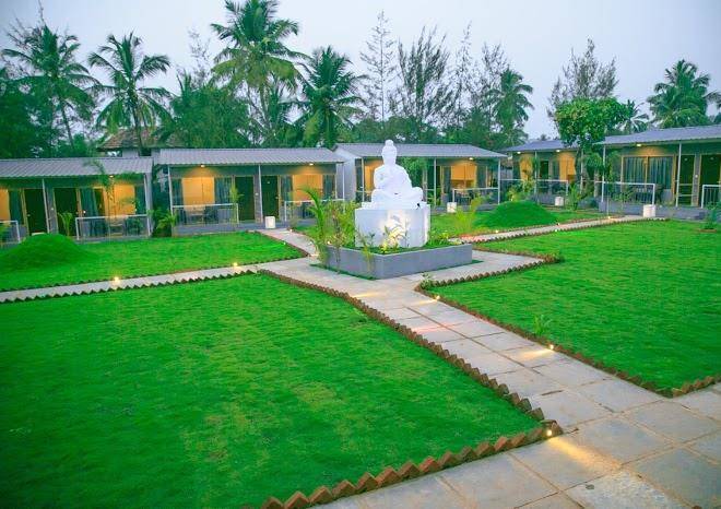 Fabhotel lands end morjim