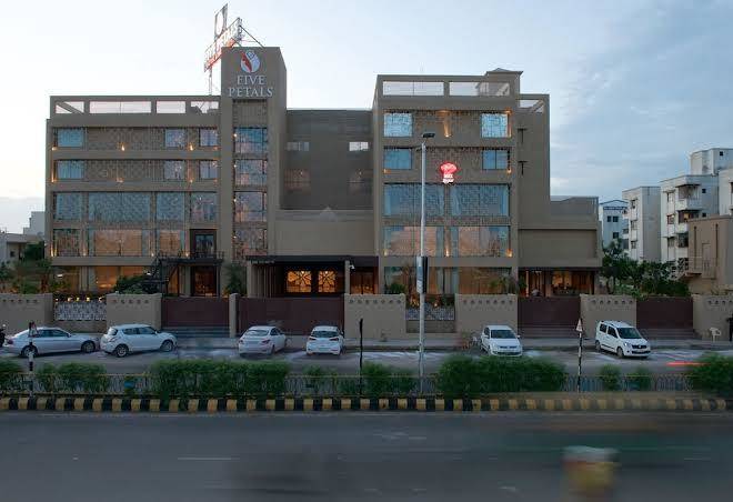 Five petals hotel & banquets