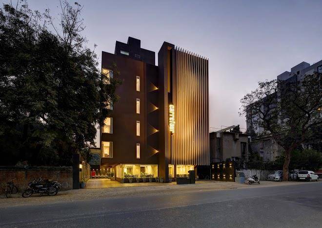 Hotel carrefour