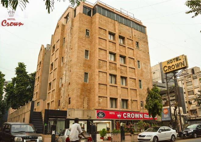 Hotel crown