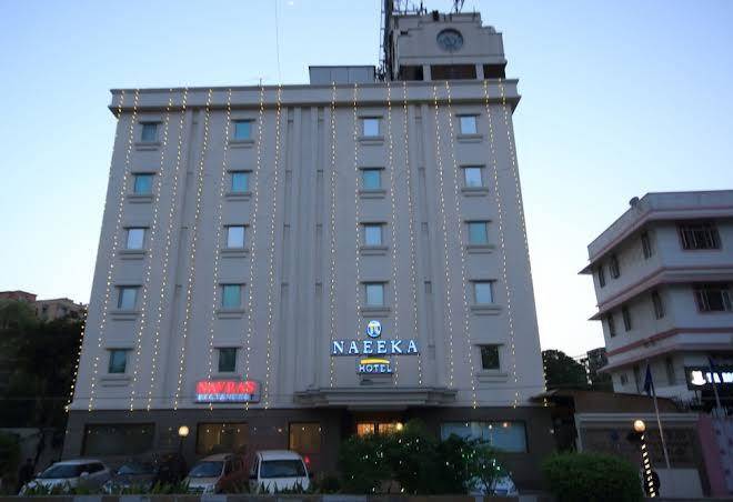 Hotel naeeka shahibaug ahmedabad