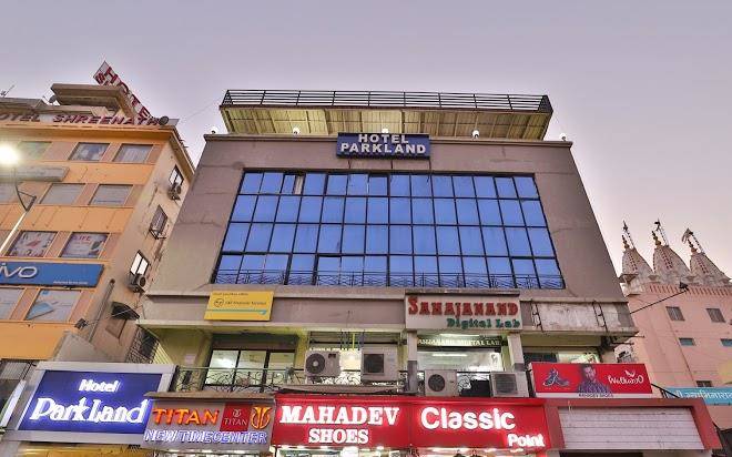 Hotel park land