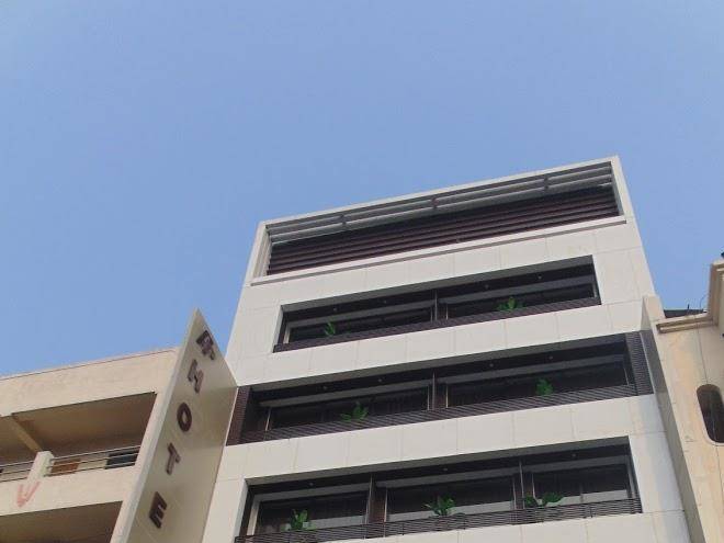Hotel grand pragati