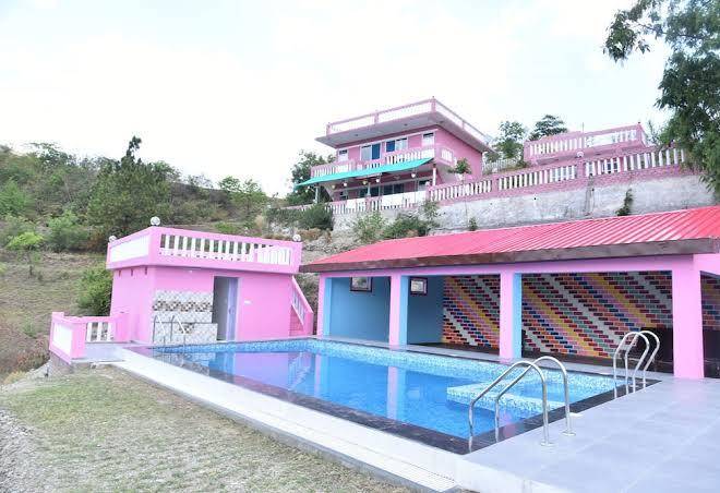 Sunshine courtyard resort