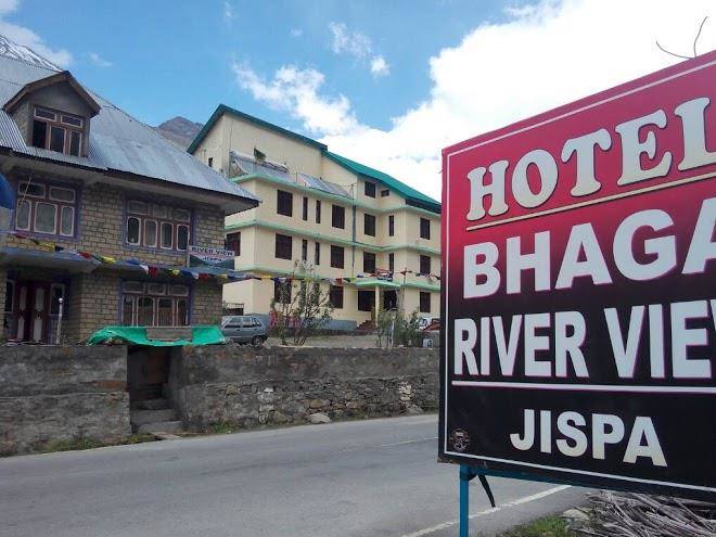 Hotel bhaga river view
