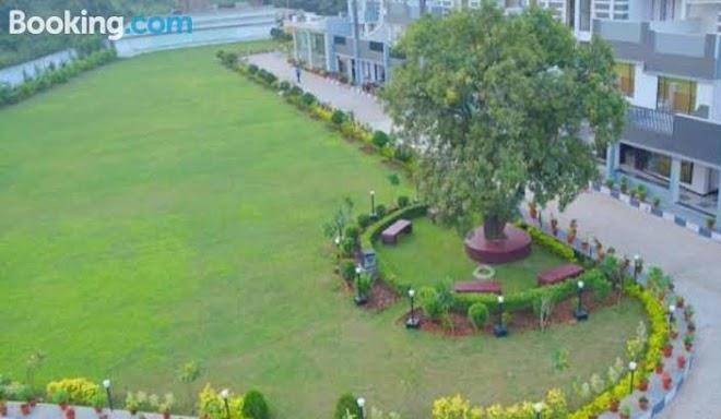 Golden Leaf Resort Image