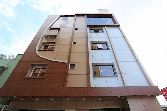 Hotel L N International Image