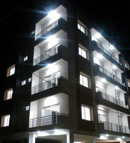 Airport gateway hotel