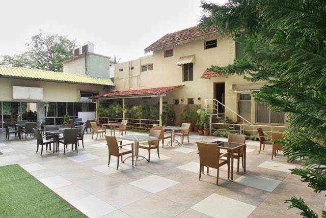 Woodlands hotel