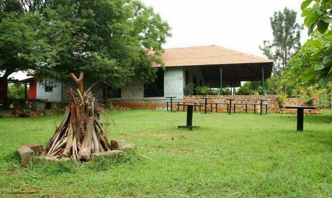 Vanaa resorts