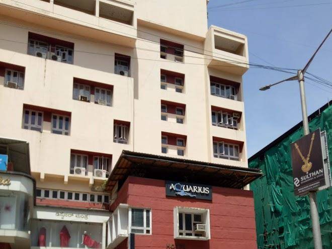 Hotel navratna palace
