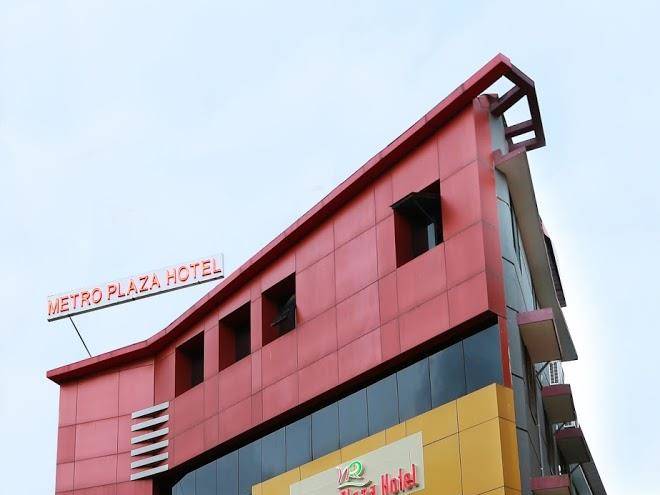 Metro plaza hotel