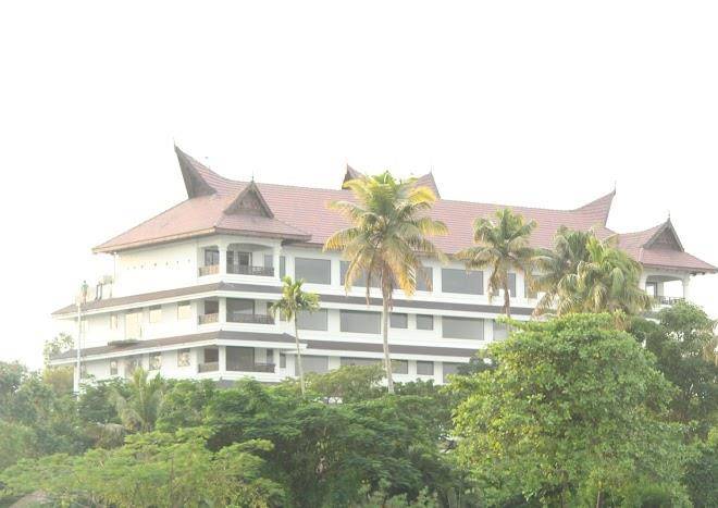Shanthitheeram lakeside heritage resort