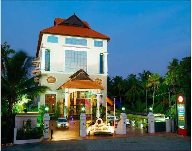 Regant Lake Palace Hotel Image