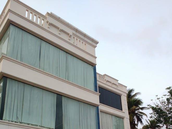 Hotel highway castle