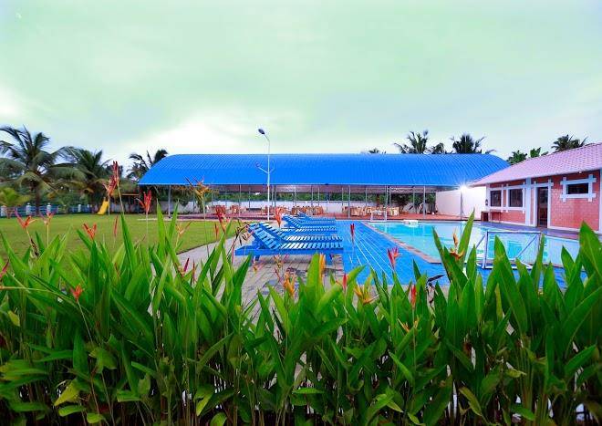 Renai blue waters cherai