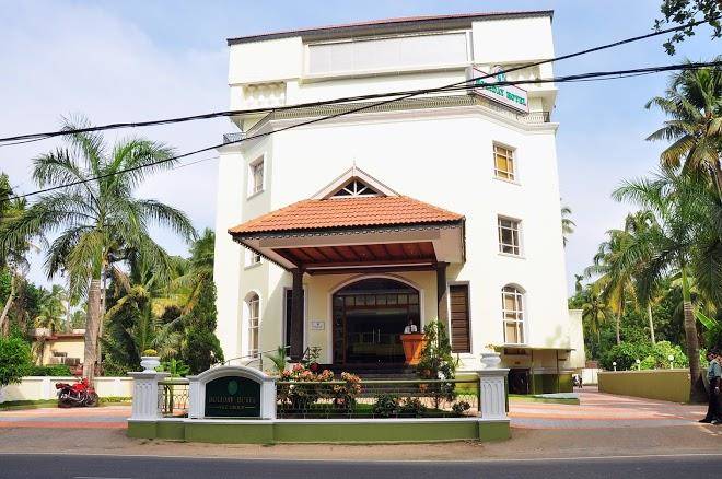Vkg holiday hotel cherai