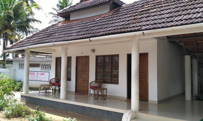 Cruise N' Lake Restaurant Image