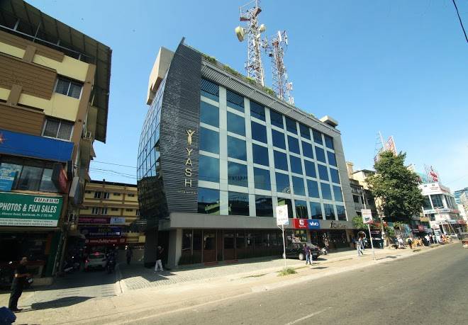 Hotel yash international calicut