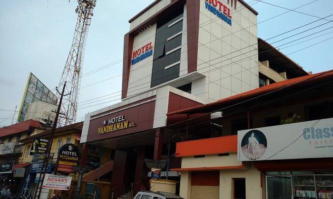 Hotel vandanam international