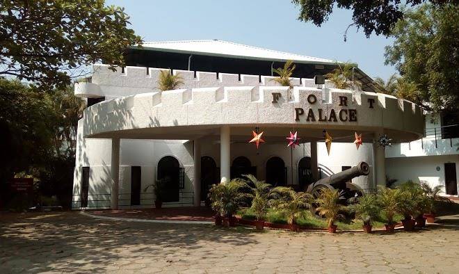 Fort palace