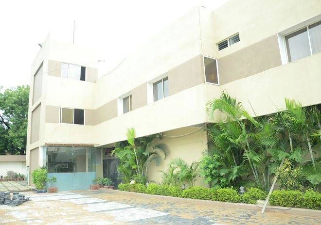 Abhinav Hotel Image
