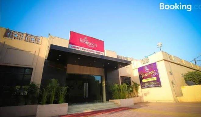 Hotel regency square