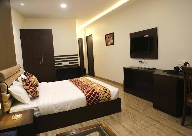Hotel sharon residency