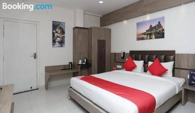 Hotel rajmohan palace
