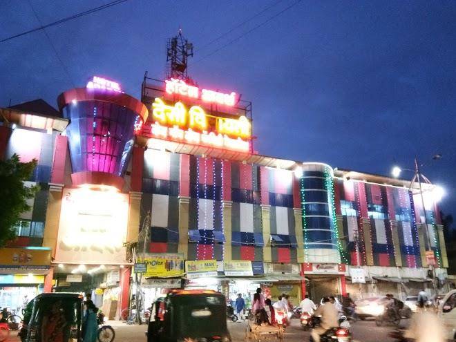 Hotel adarsh desi vilayti