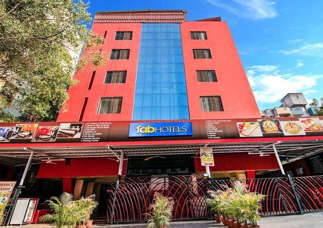 Fabhotel bhumkar chowk