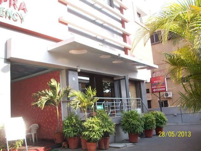 Hotel shipra regency