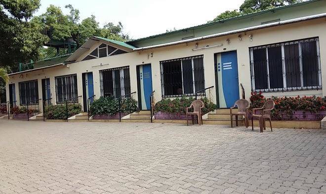 Hotel girivihar