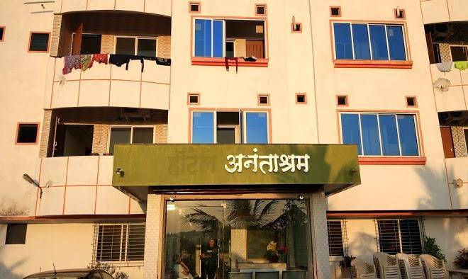Hotel anantashram