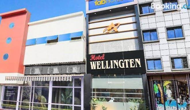 Fabhotel wellington andheri