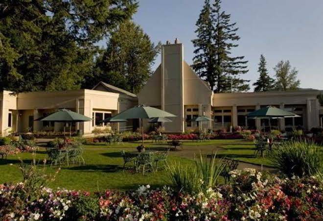 The resort madh marve