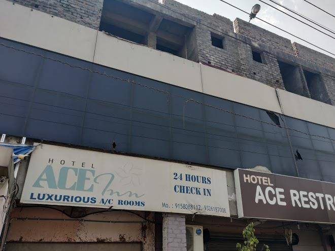 Hotel ace inn