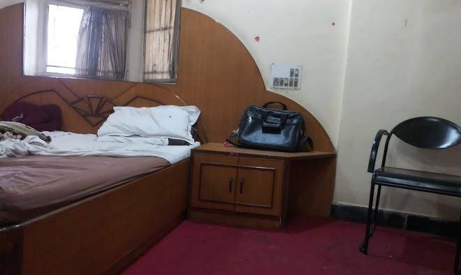 Hotel raviraj