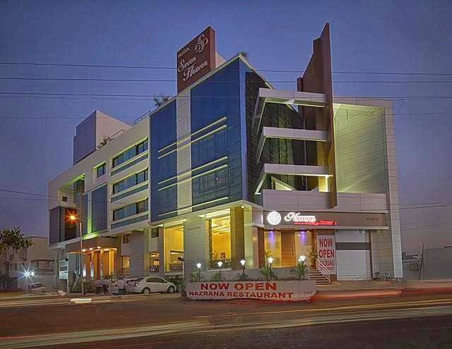 Hotel seven heaven