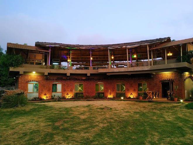 Bamboo and bricks resort