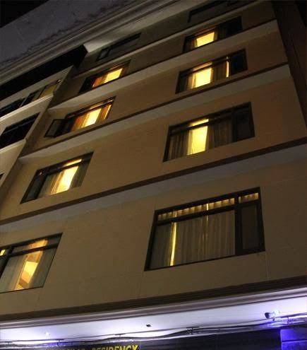 Hotel azaad