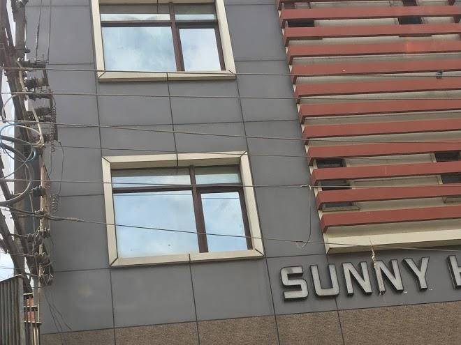 Sunny hotel restaurant & beer bar